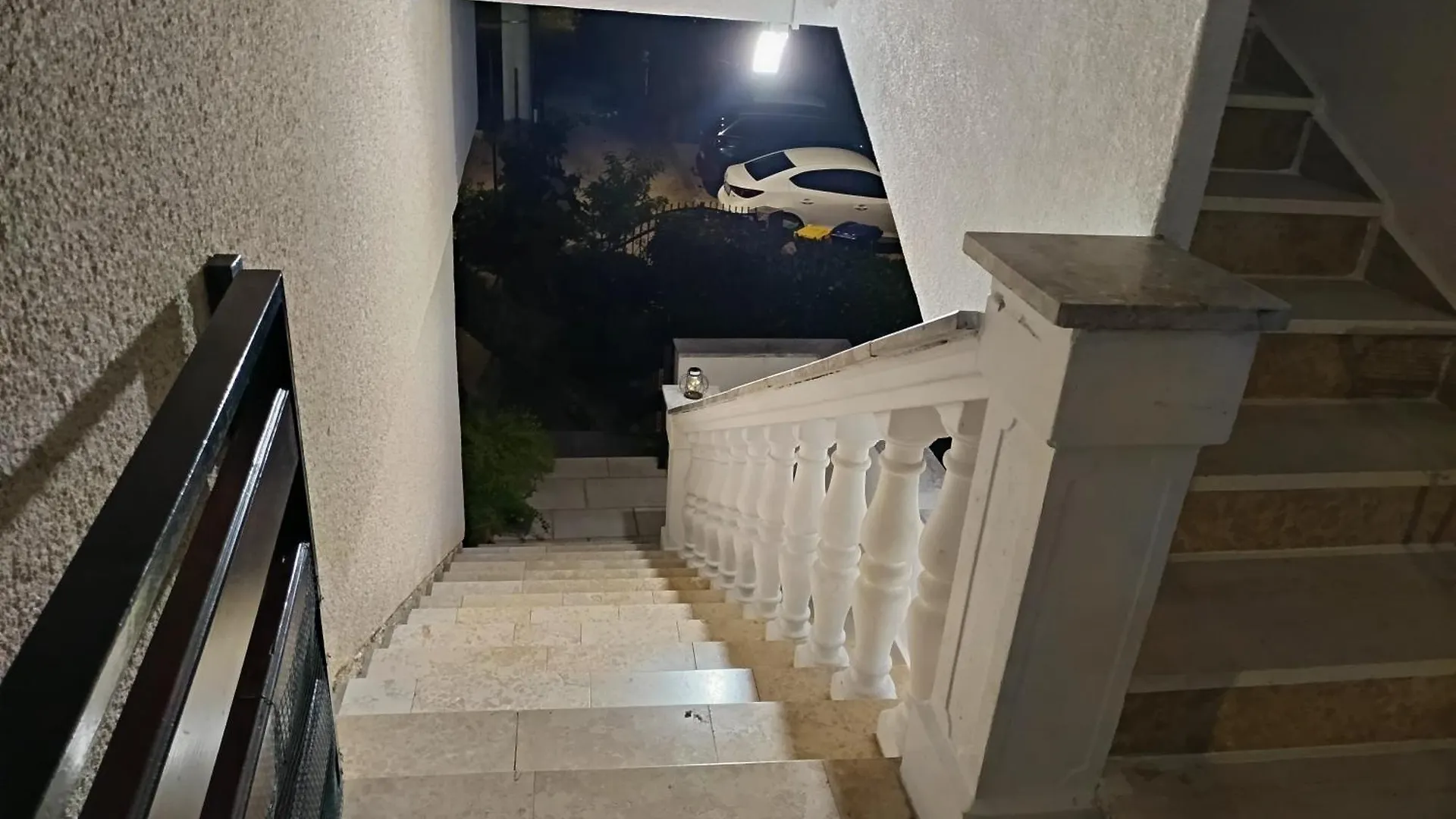 Apartments Knezevic Jadranovo
