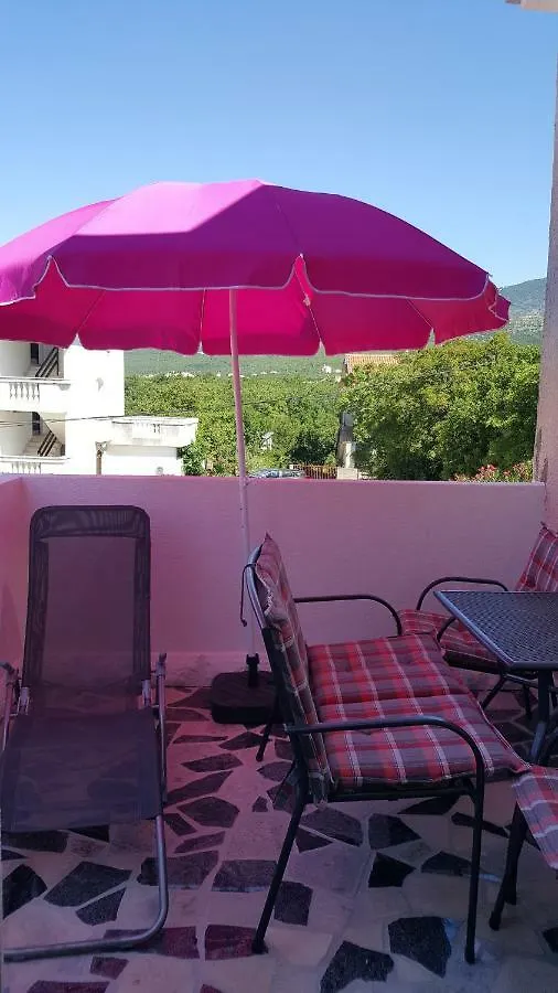 Apartments Knezevic Jadranovo Croacia